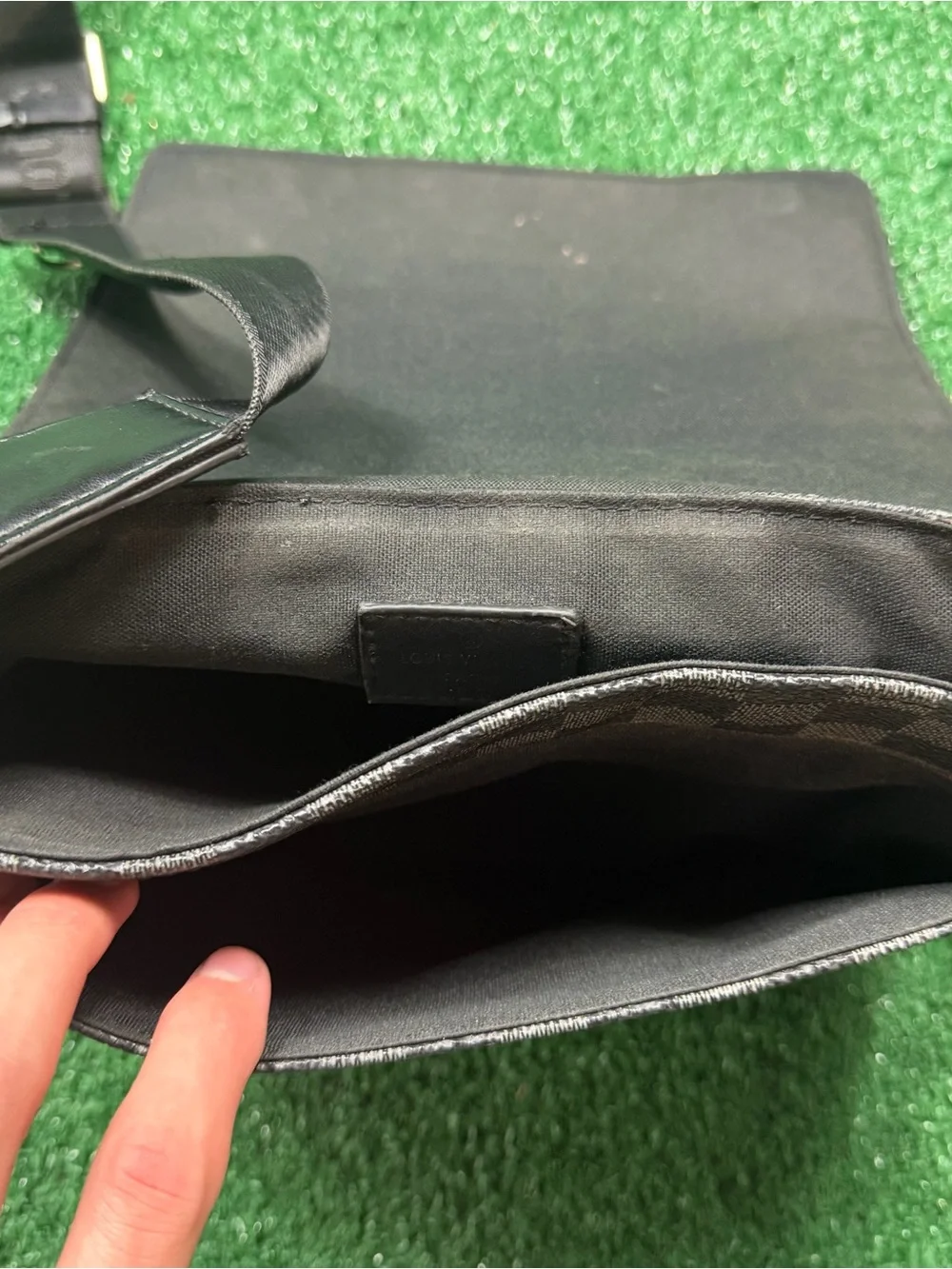 Louis Vuitton Damier Graphite Messenger Crossbody in Black and Gray
